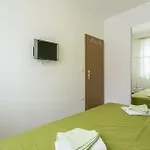 Sky דירה *